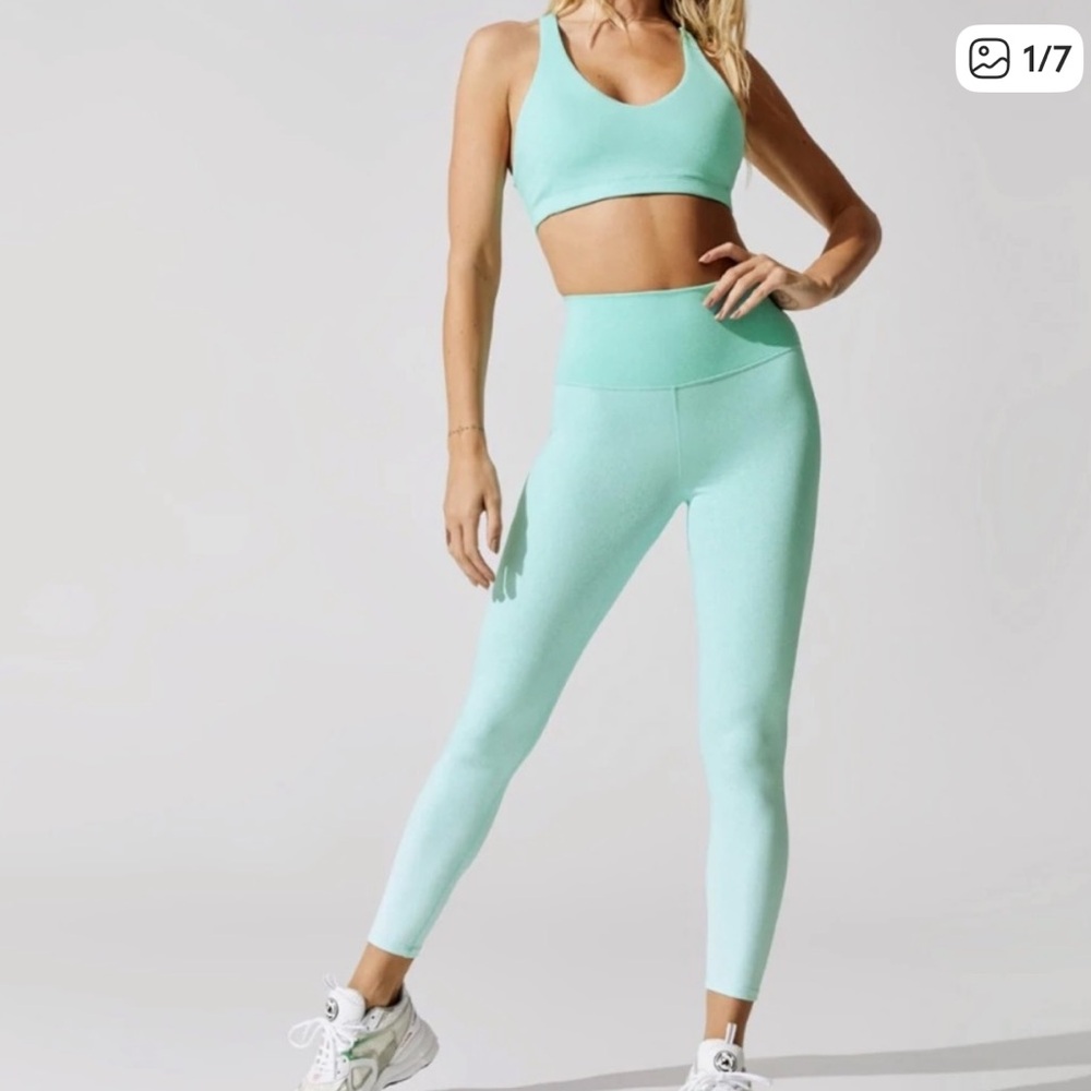 NWOT Carbon38 Mint Ombre Leggings and sports bra in size small